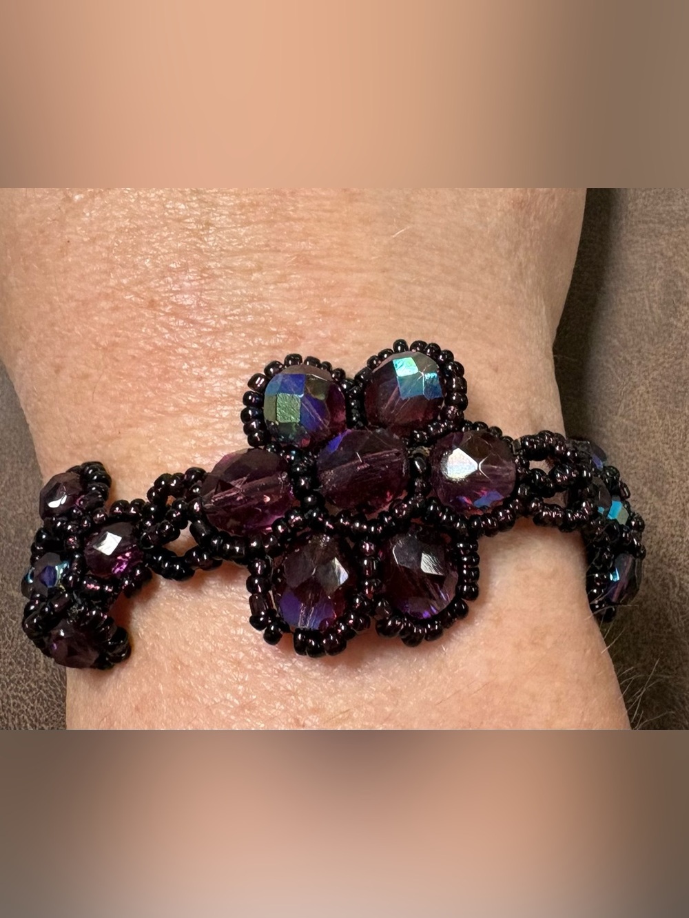 Handmade Purple Beaded Floral Bracelet - Picture 1 of 2